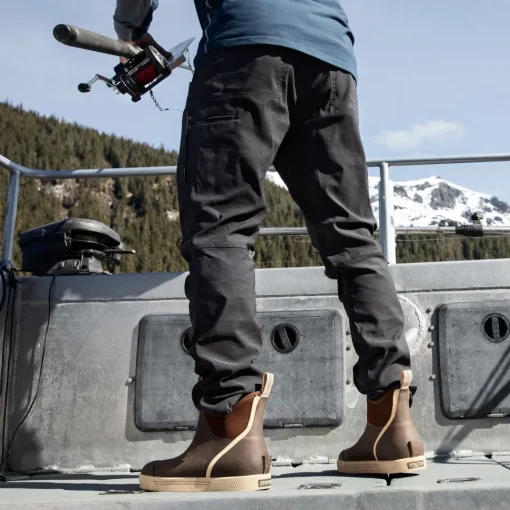 Xtratuf Men's Wheelhouse 6" Ankle Deck WP Boot - Brown - XMW-900